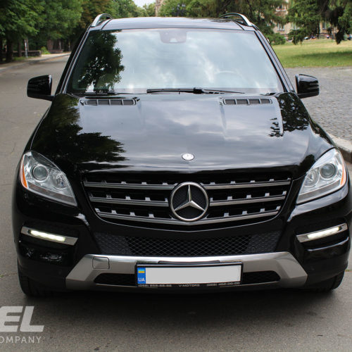Car Rental Mercedes ML350
