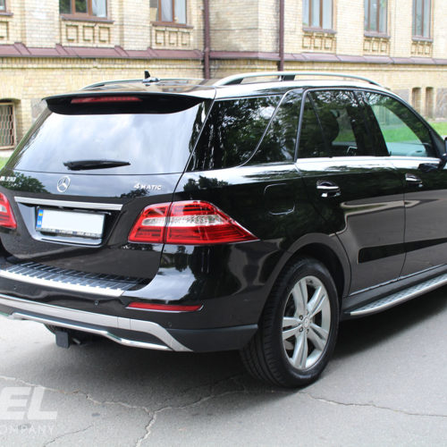 Car Rental Mercedes ML350