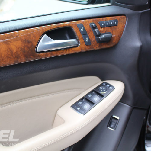 Car Rental Mercedes ML350