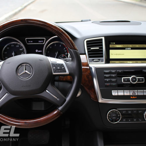 Car Rental Mercedes ML350