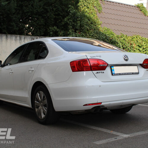 VWJ etta Pirel Car rental Ukraine
