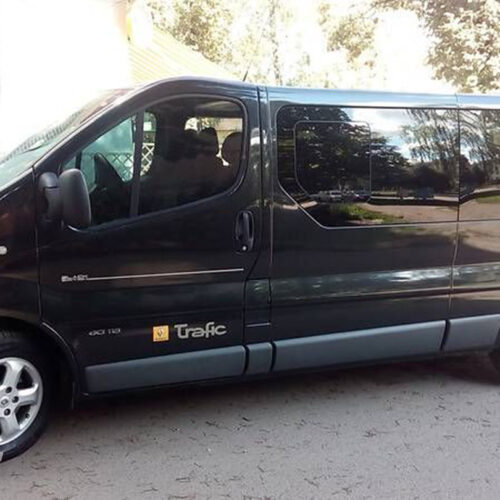 renault trafic car rental Pirel